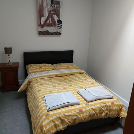 Plaza Suite 61 B Bangor Eksteriør billede